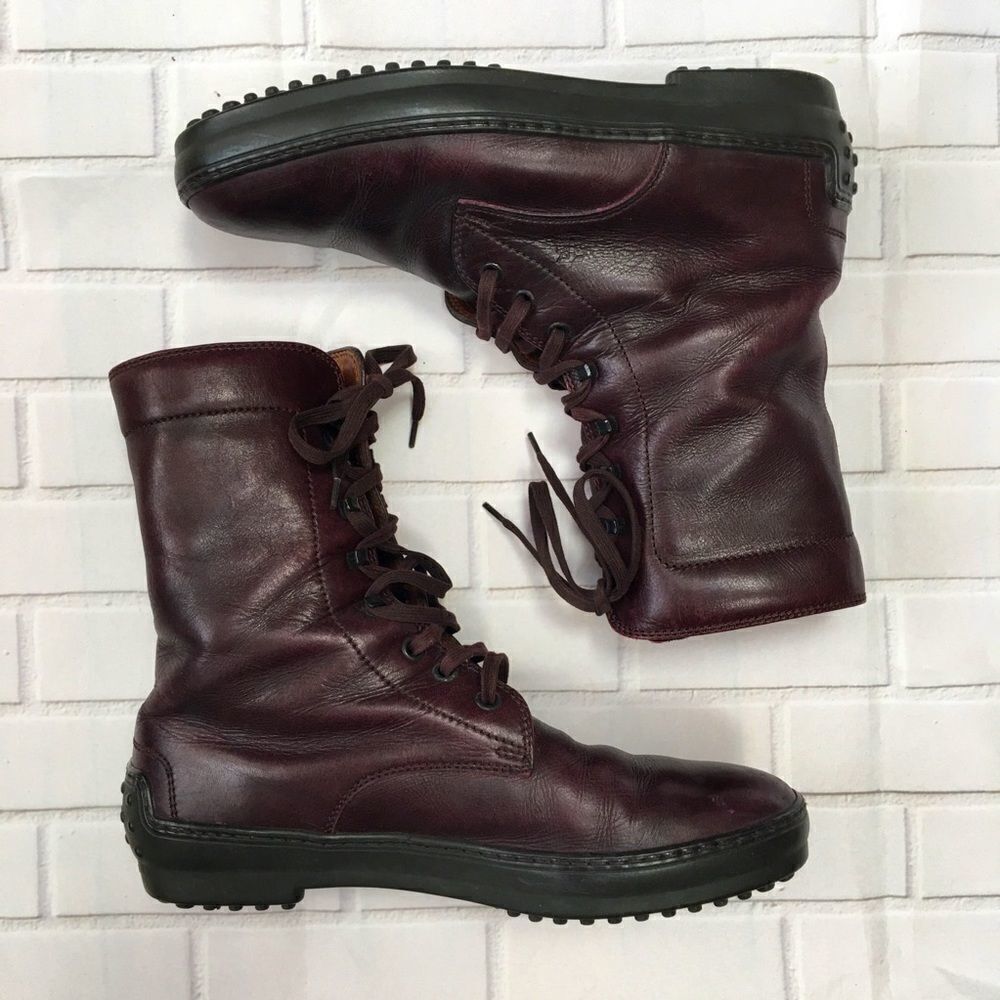 Tod’s lace up burgundy leather boots size 9.5